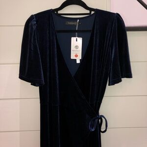 NWT Blue Velvet Wrap Dress Size L